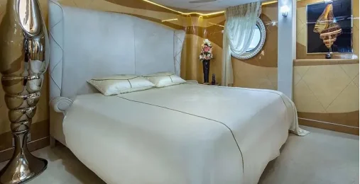 164 Oceanfast 9
