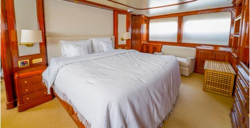 Benetti 115 8