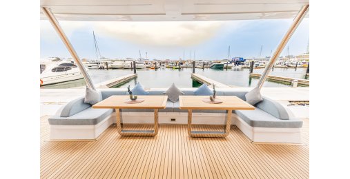 INFINITY CATAMARAN S60 6